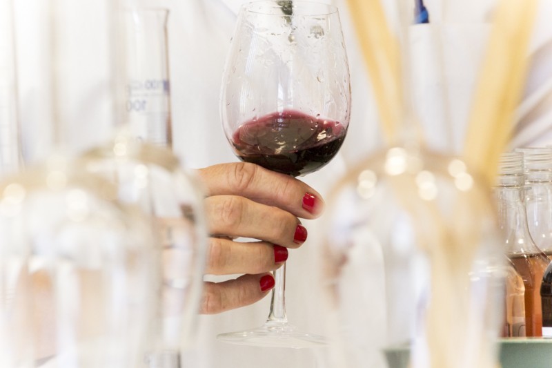 Laboratoire œnologique,analyse chimique vin,analyse du vin laboratoire,ph du vin rouge,acidité totale d'un vin rouge,acidité volatile vin rouge,acidité totale vin,acidité vin rouge,dosage acidité volatile vin,languedoc roussillon,vin,analyse,Analyses œnologiques,Conseils œnologiques,Accréditation COFRAC,aude,œnologie,Analysez votre vin,Bio,laboratoires analyses du vin,ingénierie œnologique,conception de chai,Marketing des vins,communication,Agronomie,viticulture,Viticulture raisonnée,systèmes de certification,Analyse et conseil œnologique,Assurance qualité des outils de production,sécurité alimentaire,Analyse fine,vigne,vin,professionnels,viticulteur,vigneron,onologue,languedoc roussillons,vins sud de france,vignobles du languedoc,laboratoires dubernet